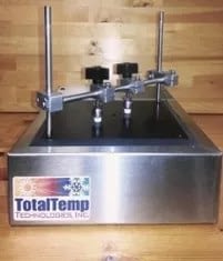 Dual arm clamp set thermal chamber window