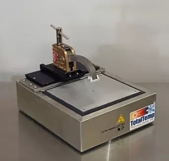 High force Kopal Clamp thermal chamber window